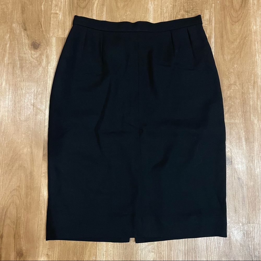 Chanel Vintage 1998 Skirt Suit